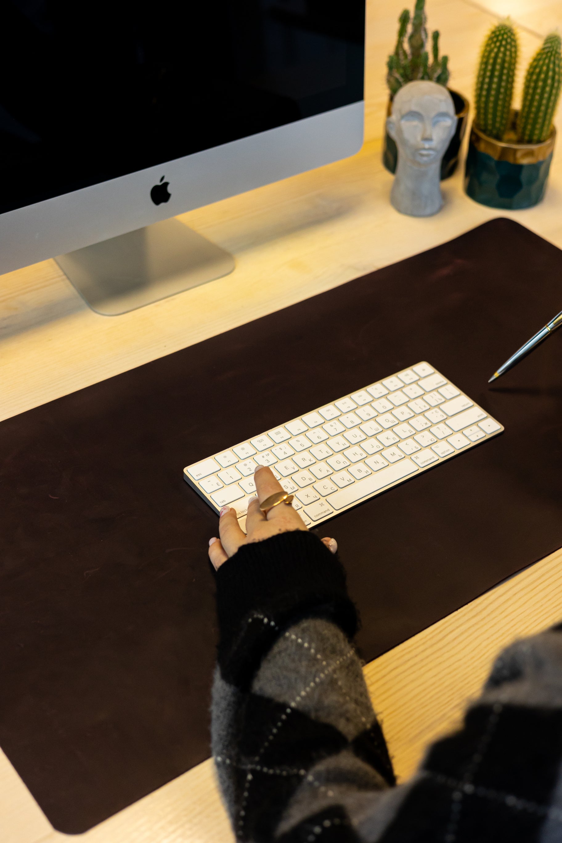 Bordo Leather Desk Pad Mat, Cover Computer Mat for Keyboard, Gaming Mouse